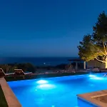 Astounding Hvar 4 Bedrooms Crystal Hvar 1 Mesmerizing Sea View