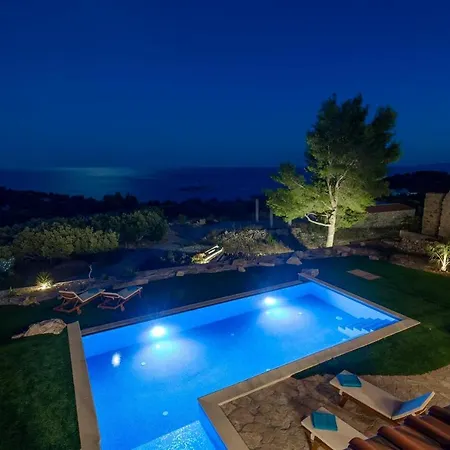 Crystal Hvar: Seaside Luxury With Infinity Pool * Hvar Town