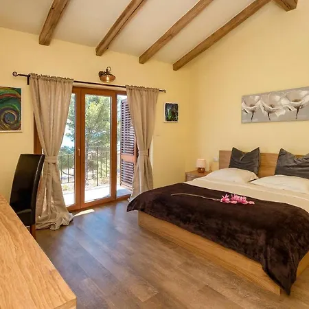 Crystal Hvar: Seaside Luxury With Infinity Pool Villa Hvar Town