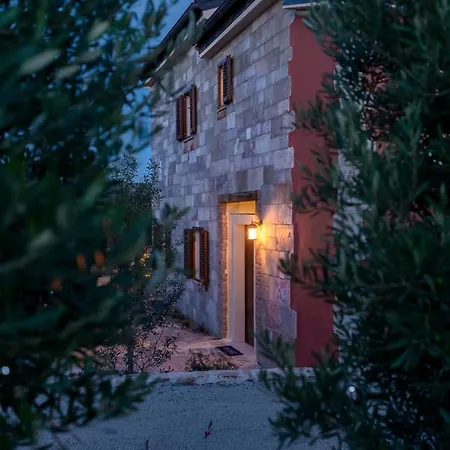 Crystal Hvar: Seaside Luxury With Infinity Pool Hvar Town