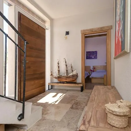 Crystal Hvar: Seaside Luxury With Infinity Pool Villa