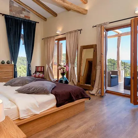 Villa Astounding Hvar 4 Bedrooms Crystal Hvar 1 Mesmerizing Sea View