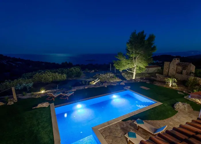 Astounding Hvar 4 Bedrooms Crystal Hvar 1 Mesmerizing Sea View *