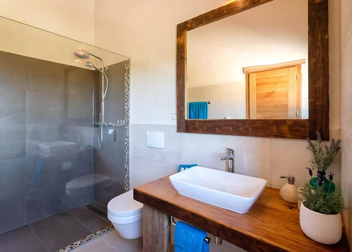 Astounding Hvar 4 Bedrooms Crystal Hvar 1 Mesmerizing Sea View فيلة هفار